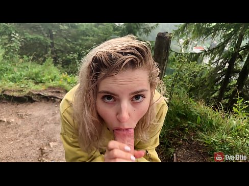 ❤️ Nighean a’ slugadh cum às deidh blowjob poblach - Eva Elfi ️ Pornografach leinn ❌❤